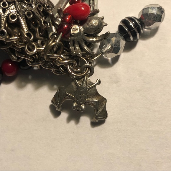 Gothic charm bracelet - Picture 8 of 16